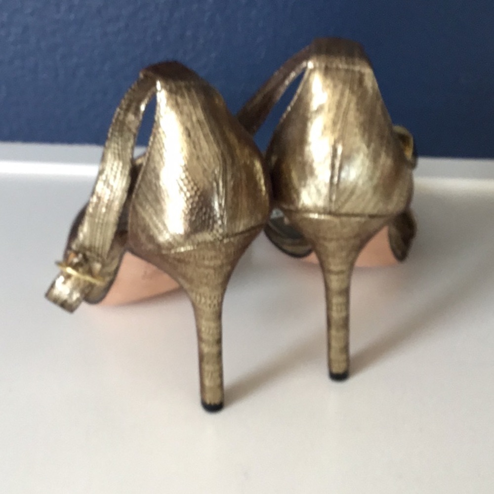 Shoes - Picture 2 of 4